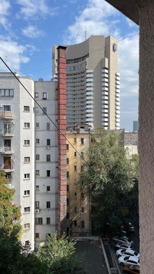 Terrace Balcony Downtown Delight Old Town Oasis City Center Universitate Square Old Town Boekarest Buitenkant foto